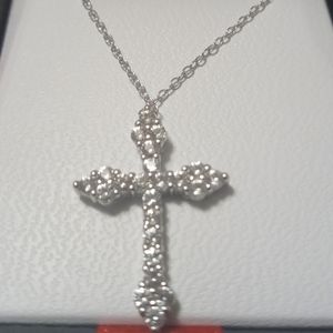 🔥STERLING SILVER CROSS NECKLACE🔥